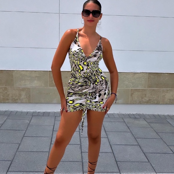 🔥 Brand New!  Neon Drop Leopard Mini Dress 🔥 - Picture 4 of 9